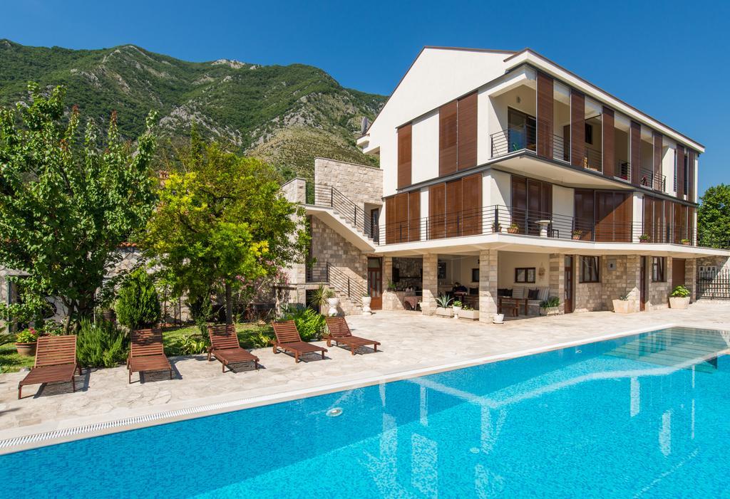 Apartments Feral Kotor Zewnętrze zdjęcie